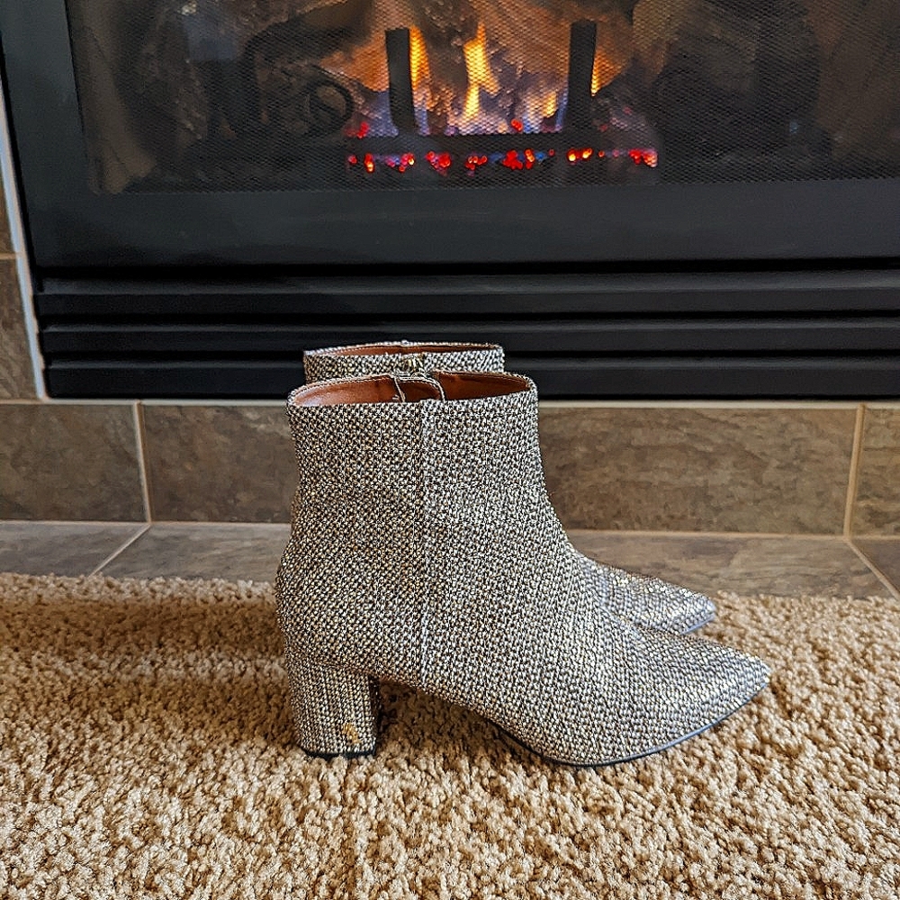 Kurt Geiger boot 2 inch heel